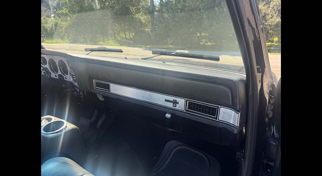 11th Image of a 1983 CHEVROLET C10