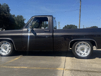 Image 5 of 14 of a 1983 CHEVROLET C10