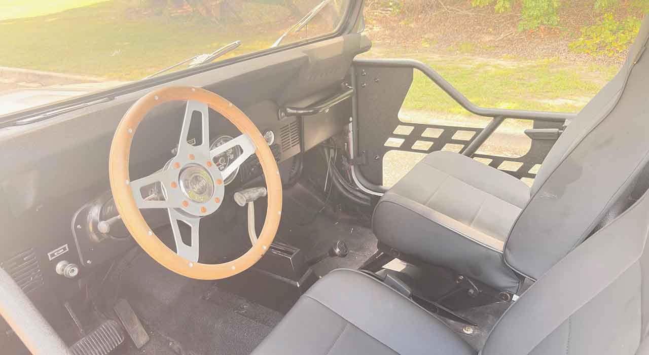 4th Image of a 1982 JEEP CJ7 RENEGADE