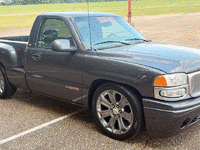 Image 2 of 6 of a 1999 GMC SIERRA 1500