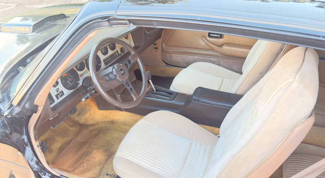 4th Image of a 1981 PONTIAC FIREBIRD TRANS AM