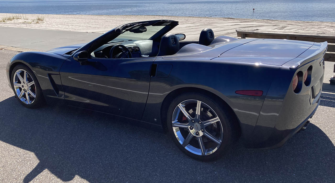 1st Image of a 2009 CHEVROLET CORVETTE