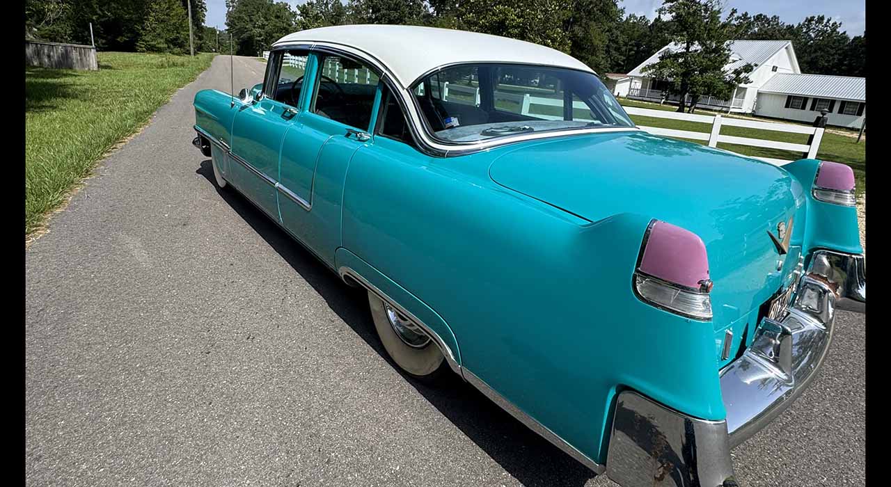 2nd Image of a 1955 CADILLAC FLEETWOOD