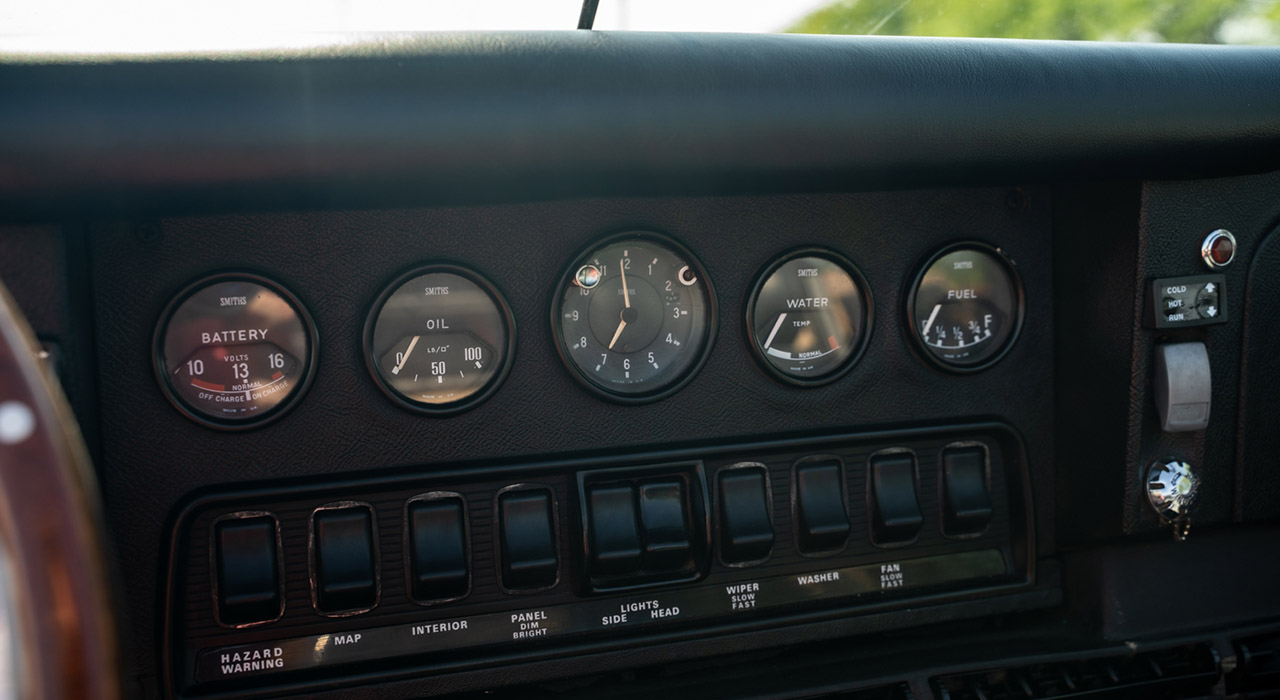 11th Image of a 1971 JAGUAR XKE
