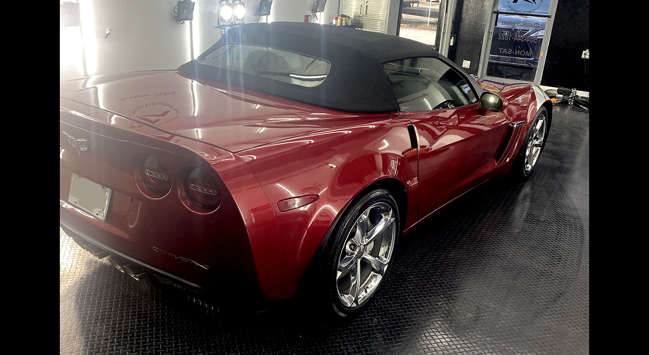 2nd Image of a 2011 CHEVROLET CORVETTE GRAND SPORT 3LT