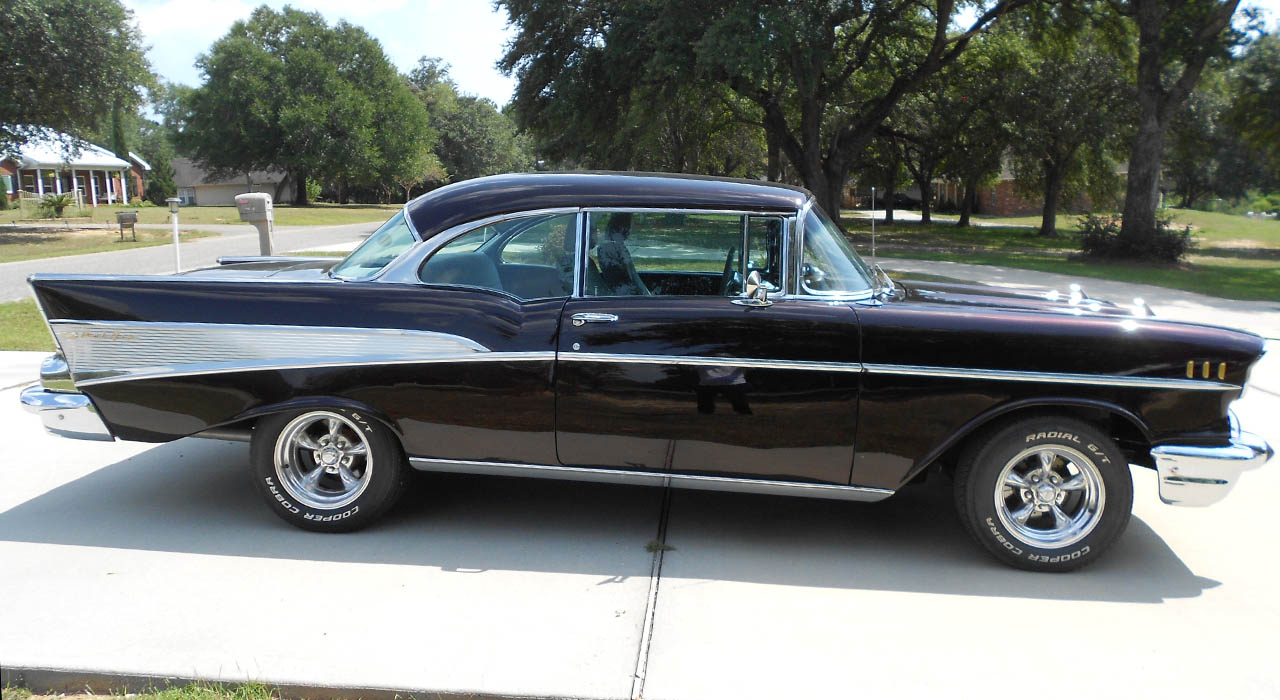 1st Image of a 1957 CHEVROLET BELAIR
