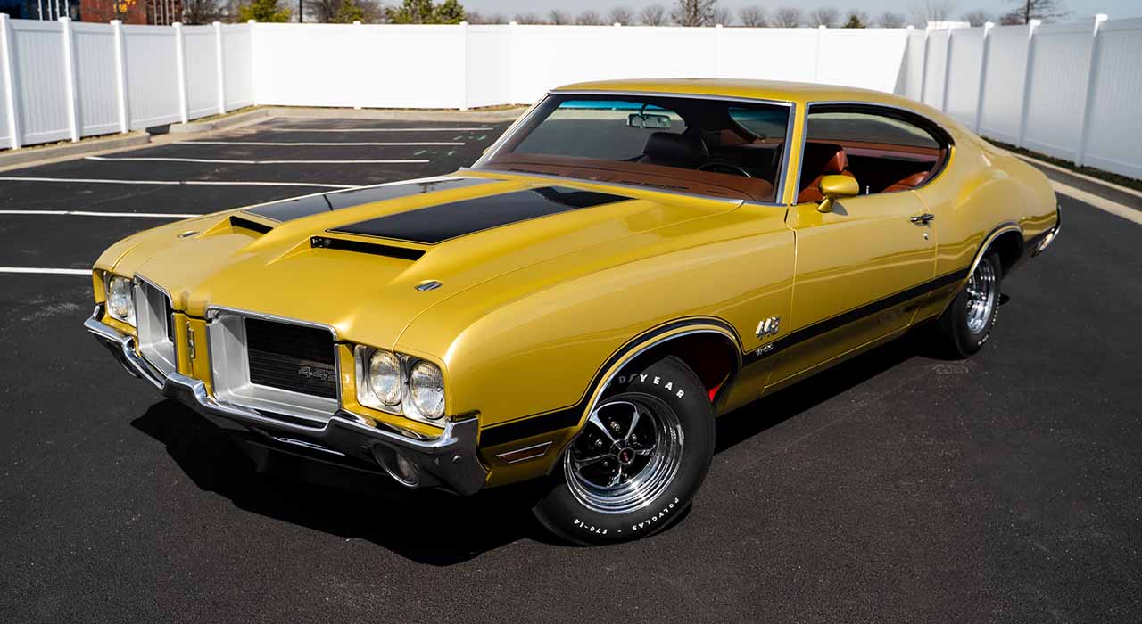 1st Image of a 1971 OLDSMOBILE 442 W-30
