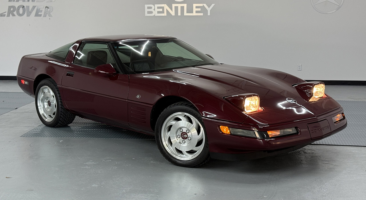 3rd Image of a 1993 CHEVROLET CORVETTE