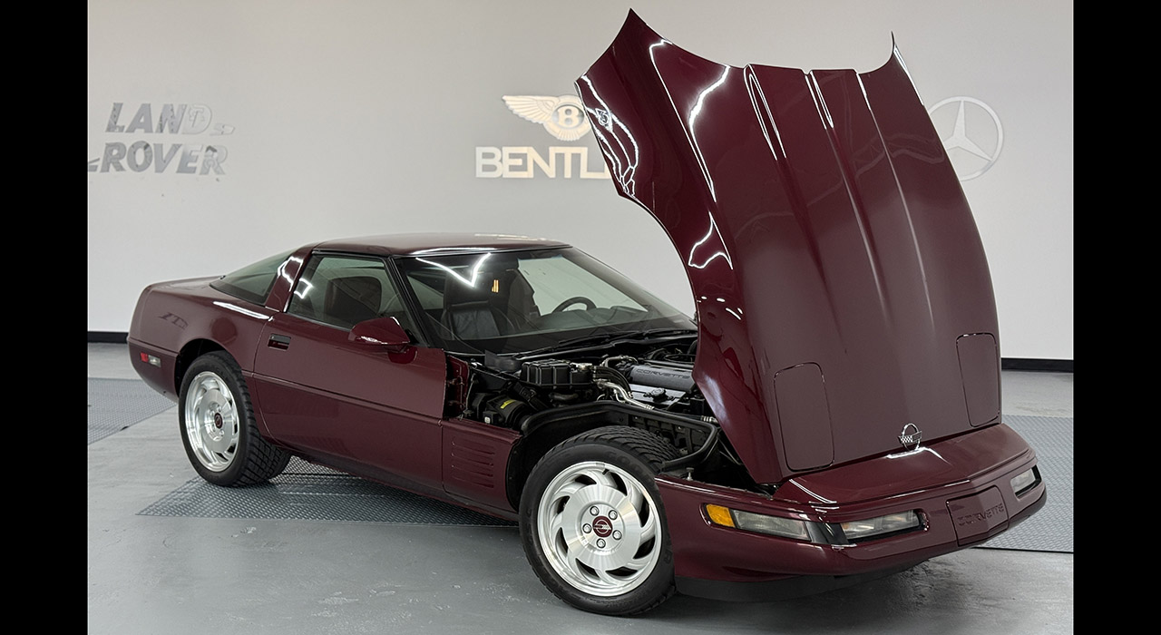4th Image of a 1993 CHEVROLET CORVETTE