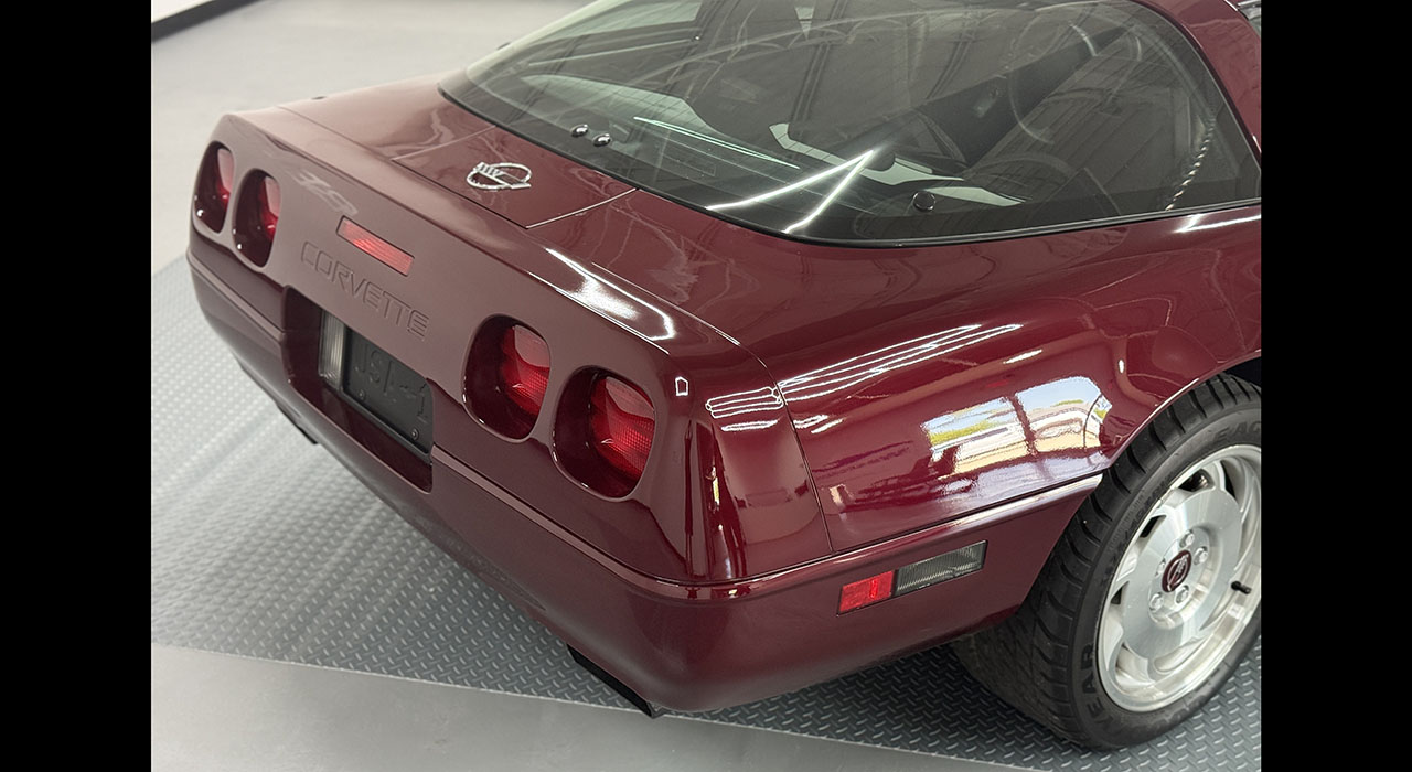 10th Image of a 1993 CHEVROLET CORVETTE