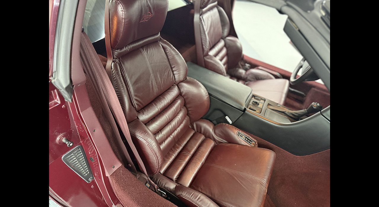 18th Image of a 1993 CHEVROLET CORVETTE