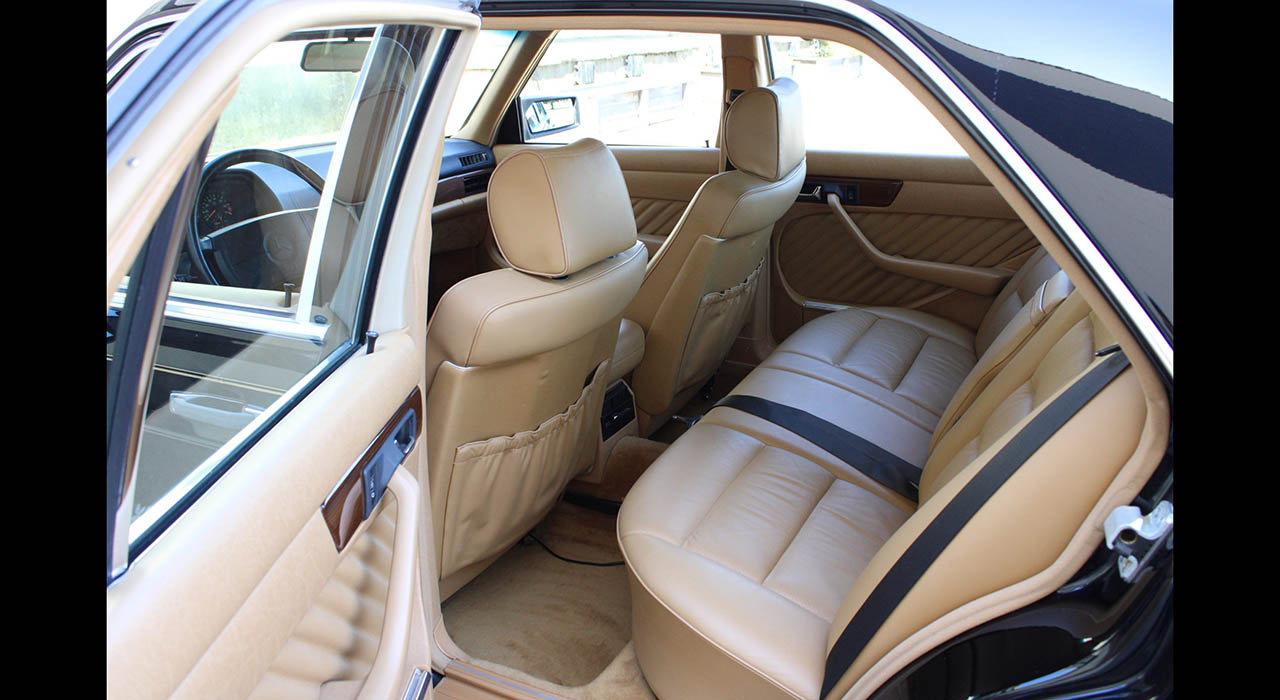 15th Image of a 1990 MERCEDES-BENZ 300 SE