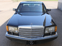 Image 7 of 27 of a 1990 MERCEDES-BENZ 300 SE