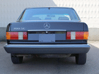Image 8 of 27 of a 1990 MERCEDES-BENZ 300 SE