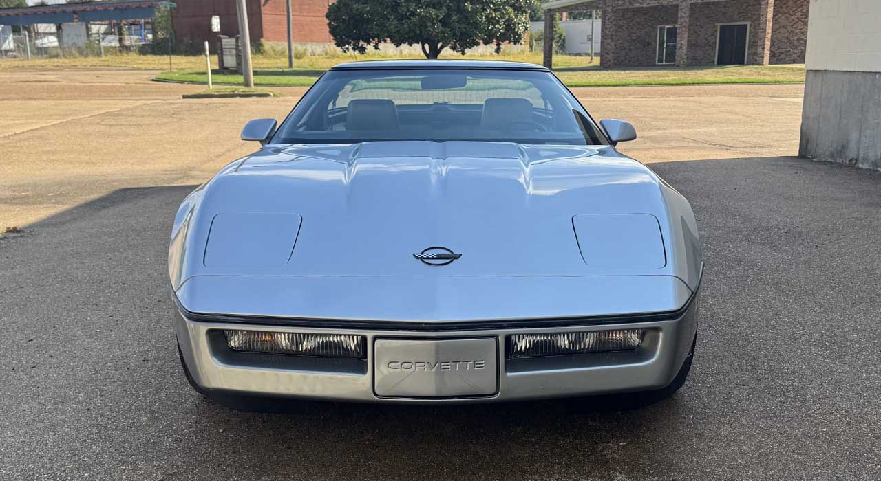 6th Image of a 1985 CHEVROLET CORVETTE
