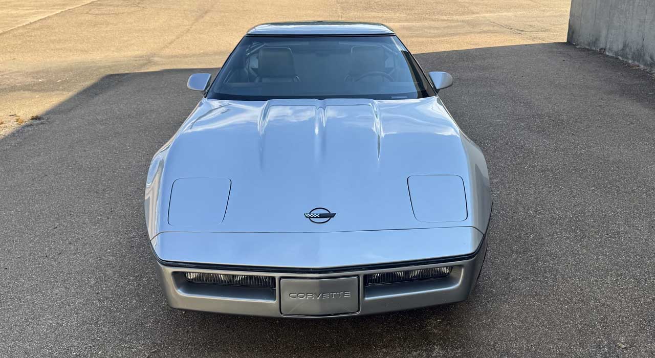 7th Image of a 1985 CHEVROLET CORVETTE