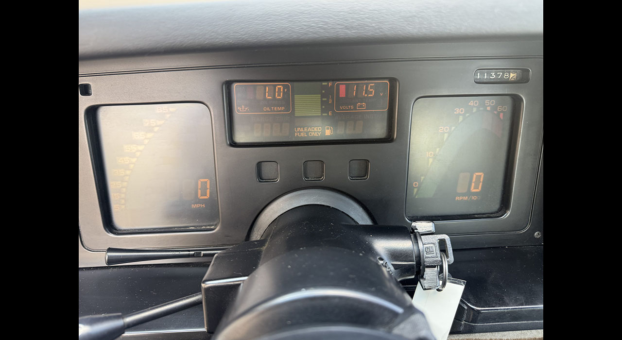 18th Image of a 1985 CHEVROLET CORVETTE