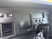 Image 18 of 27 of a 1985 CHEVROLET CORVETTE