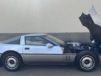 Image 24 of 27 of a 1985 CHEVROLET CORVETTE