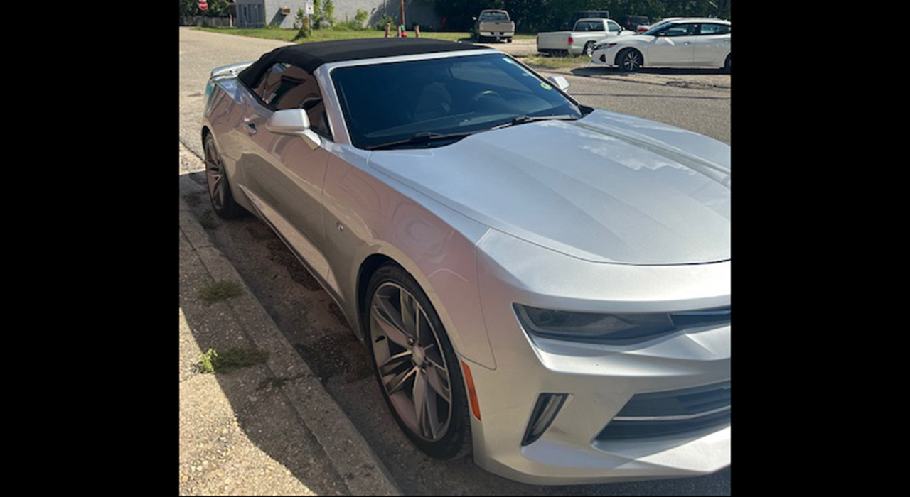 2nd Image of a 2018 CHEVROLET CAMARO R/S