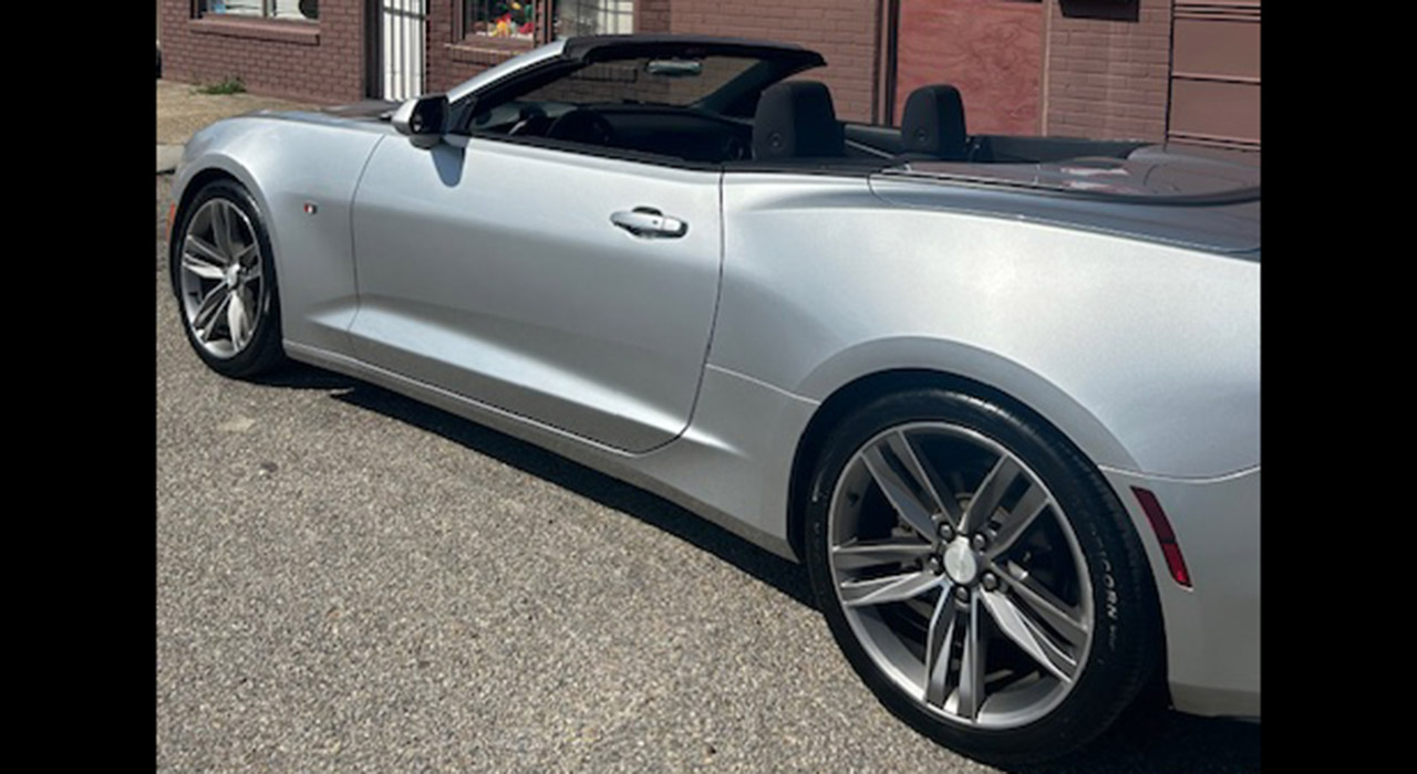 4th Image of a 2018 CHEVROLET CAMARO R/S