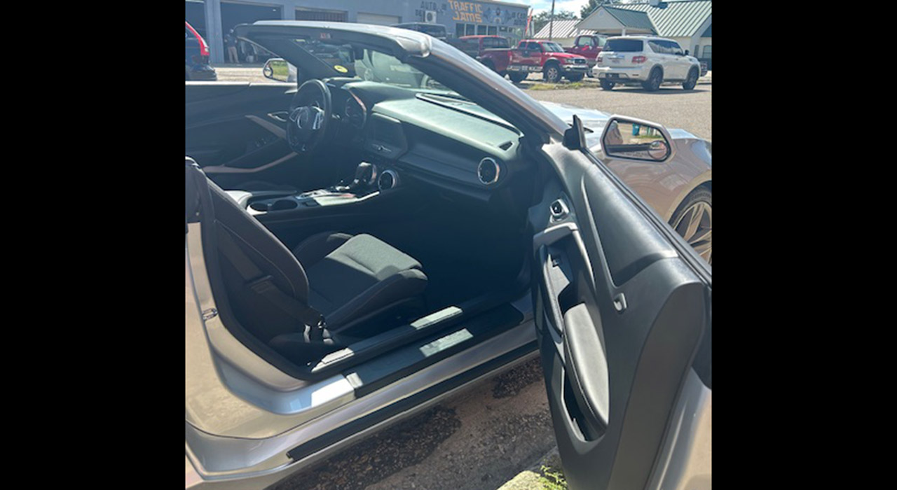 11th Image of a 2018 CHEVROLET CAMARO R/S