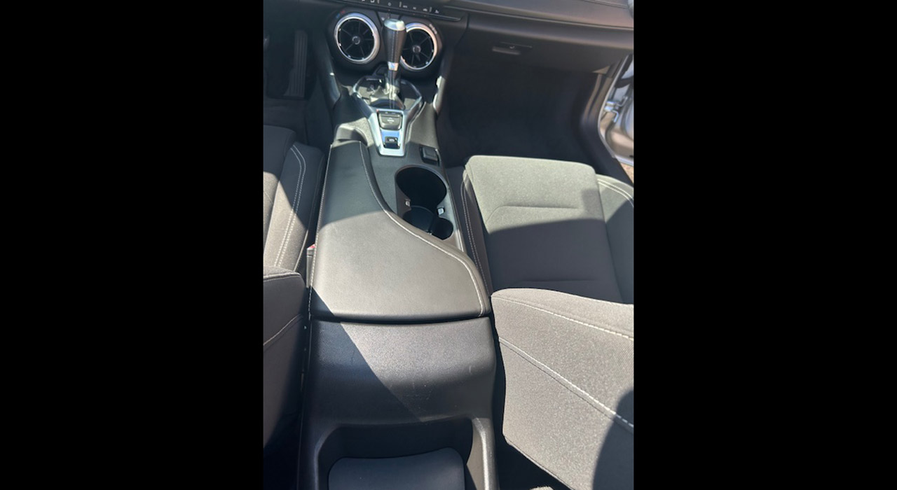 17th Image of a 2018 CHEVROLET CAMARO R/S