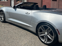 Image 5 of 20 of a 2018 CHEVROLET CAMARO R/S