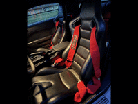 Image 12 of 14 of a 2005 FORD MUSTANG GT