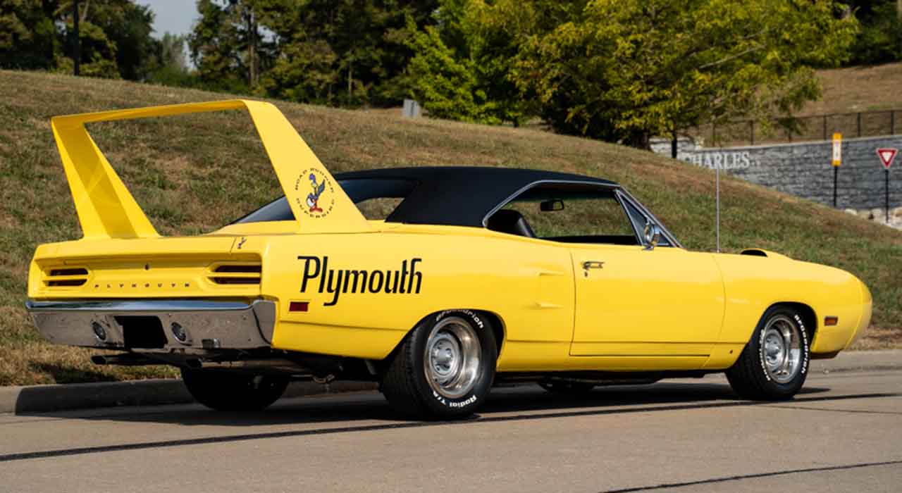 2nd Image of a 1970 PLYMOUTH SUPERBIRD TRIBUTE