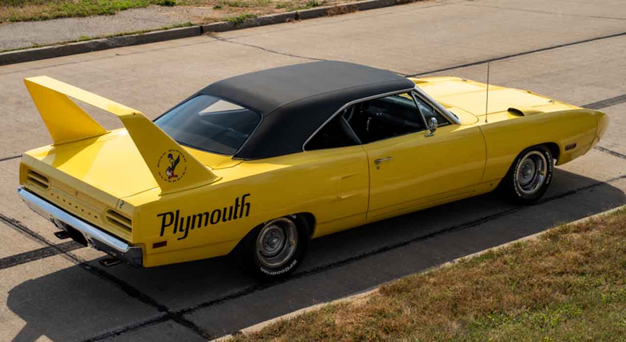 3rd Image of a 1970 PLYMOUTH SUPERBIRD TRIBUTE