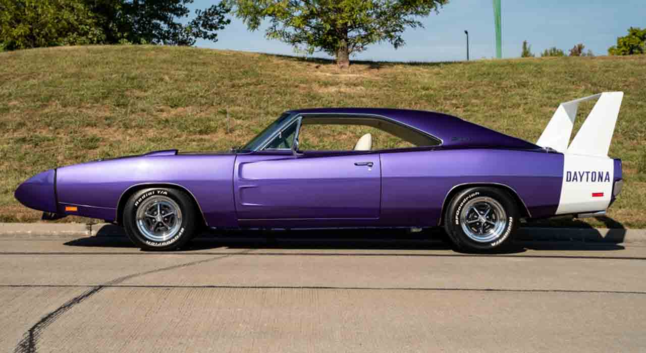 4th Image of a 1970 DODGE CHARGER DAYTONA