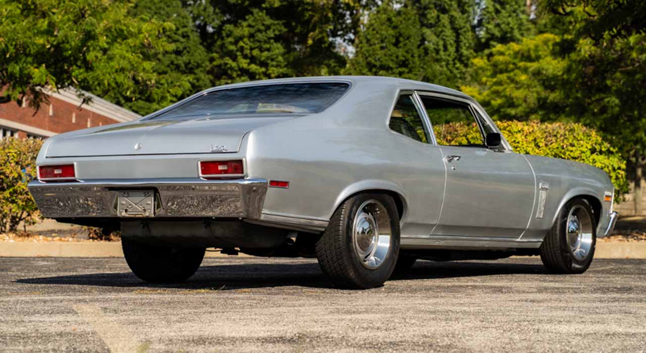 2nd Image of a 1970 CHEVROLET NOVA