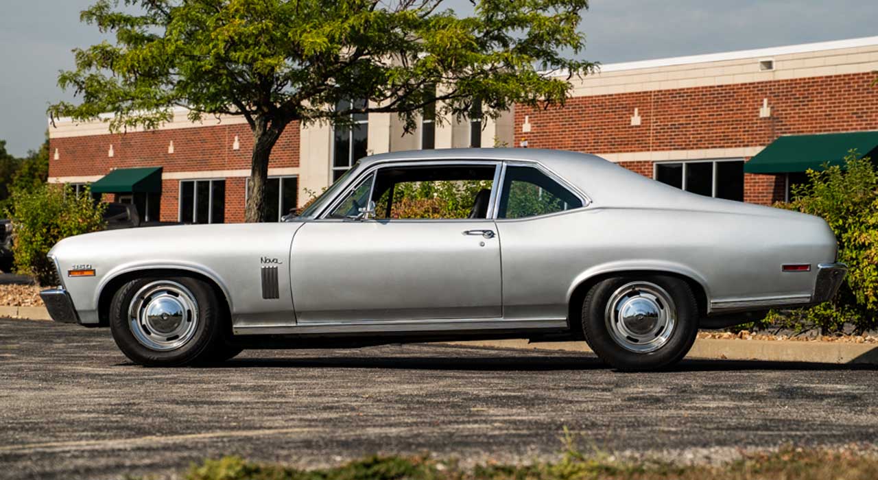 3rd Image of a 1970 CHEVROLET NOVA