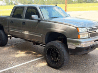 Image 2 of 3 of a 2005 CHEVROLET SILVERADO Z71 4X4