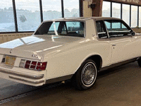 Image 4 of 11 of a 1980 CHEVROLET MONTE CARLO