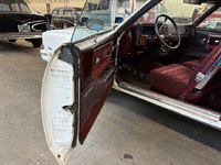 Image 7 of 11 of a 1980 CHEVROLET MONTE CARLO