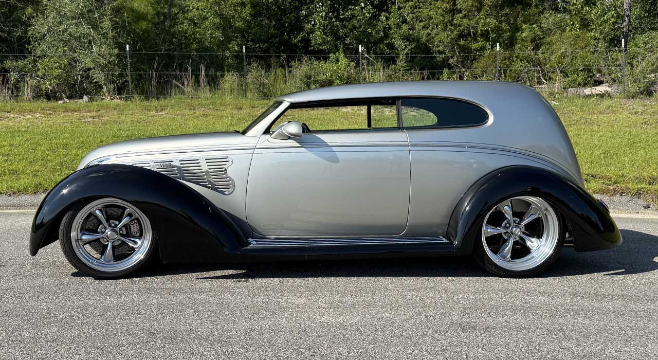 3rd Image of a 1939 FORD DELUXE