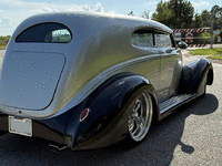 Image 3 of 21 of a 1939 FORD DELUXE