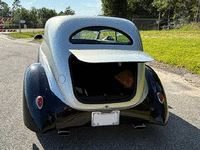 Image 7 of 21 of a 1939 FORD DELUXE