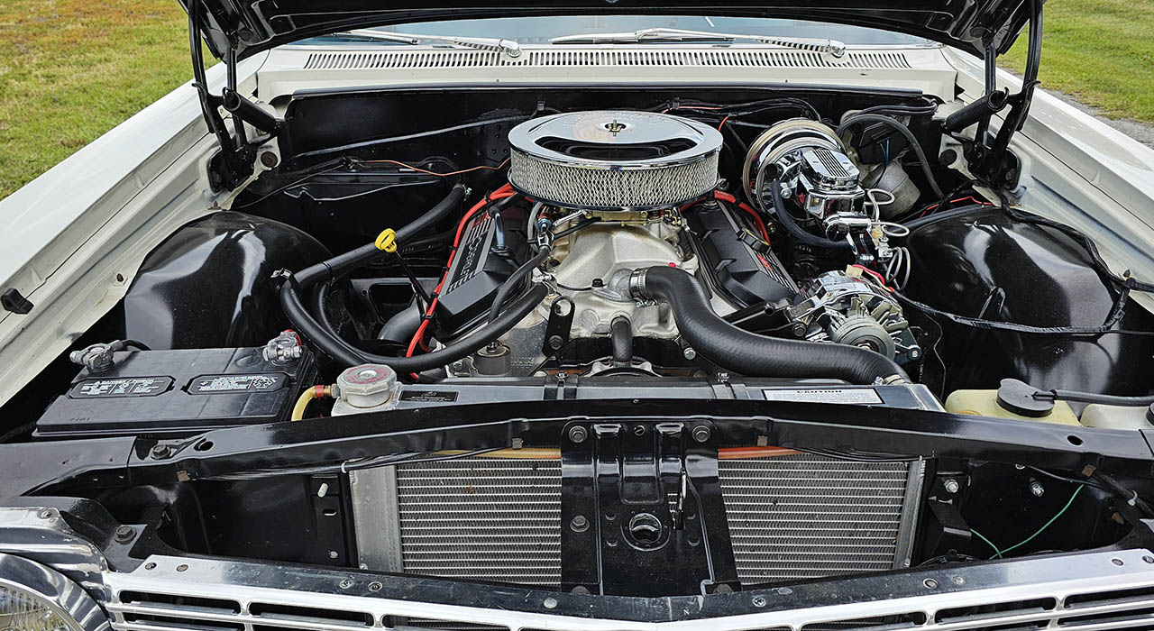 23rd Image of a 1964 CHEVROLET BISCAYNE