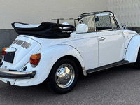 Image 4 of 32 of a 1979 VOLKSWAGEN SUPER BEETLE