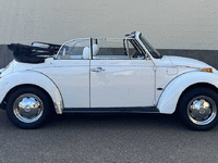 Image 6 of 32 of a 1979 VOLKSWAGEN SUPER BEETLE