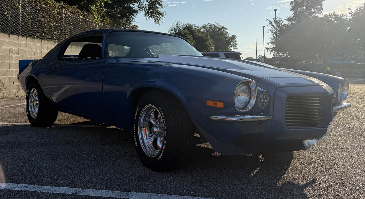 2nd Image of a 1971 CHEVROLET CAMARO