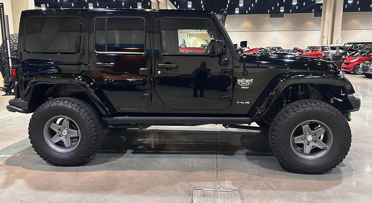 2nd Image of a 2012 JEEP WRANGLER RUBICON UNLIMITED