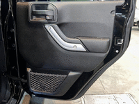 Image 7 of 15 of a 2012 JEEP WRANGLER RUBICON UNLIMITED