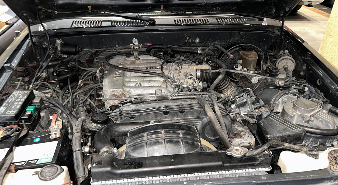 12th Image of a 1993 TOYOTA 4RUNNER SR5