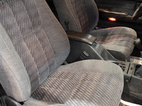 Image 10 of 14 of a 1993 TOYOTA 4RUNNER SR5