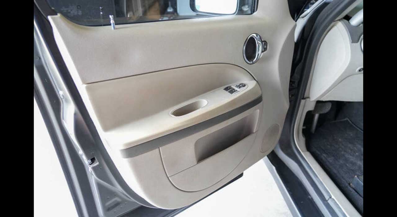 10th Image of a 2009 CHEVROLET HHR PANEL LS