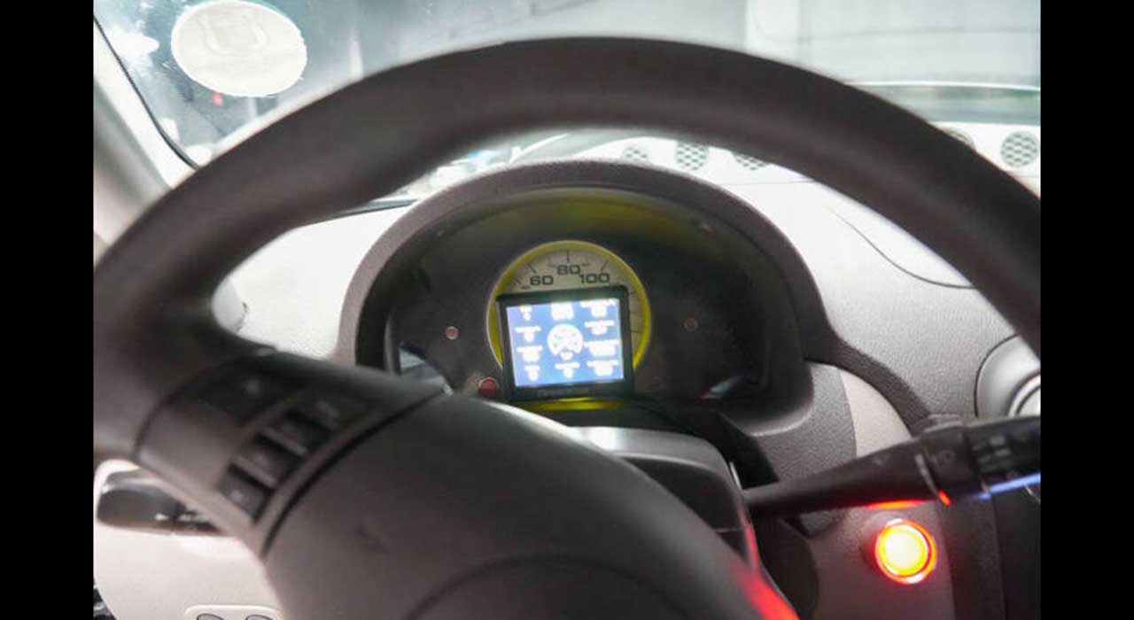 16th Image of a 2009 CHEVROLET HHR PANEL LS